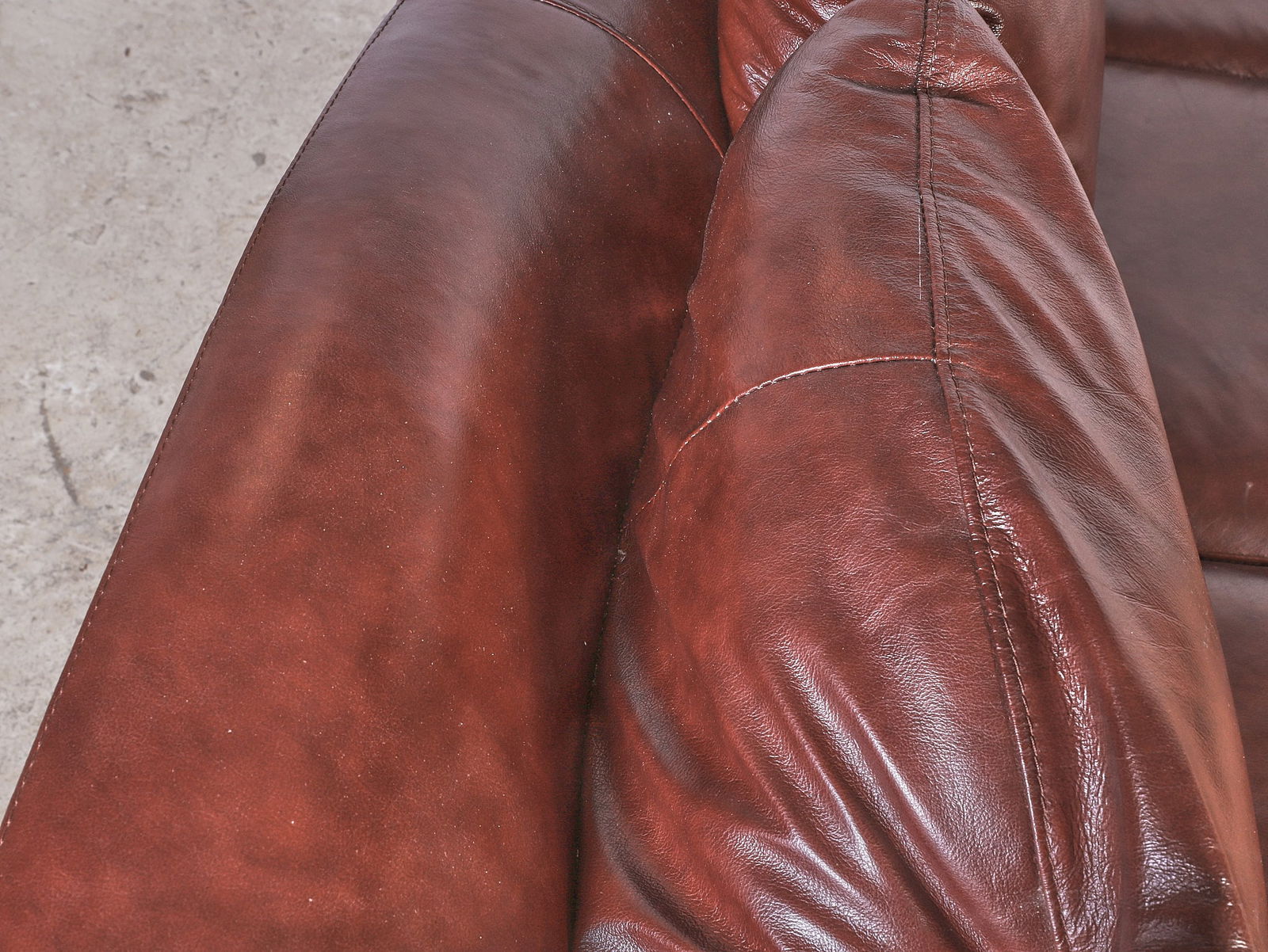 Contemporary Leather Sofa - 7
