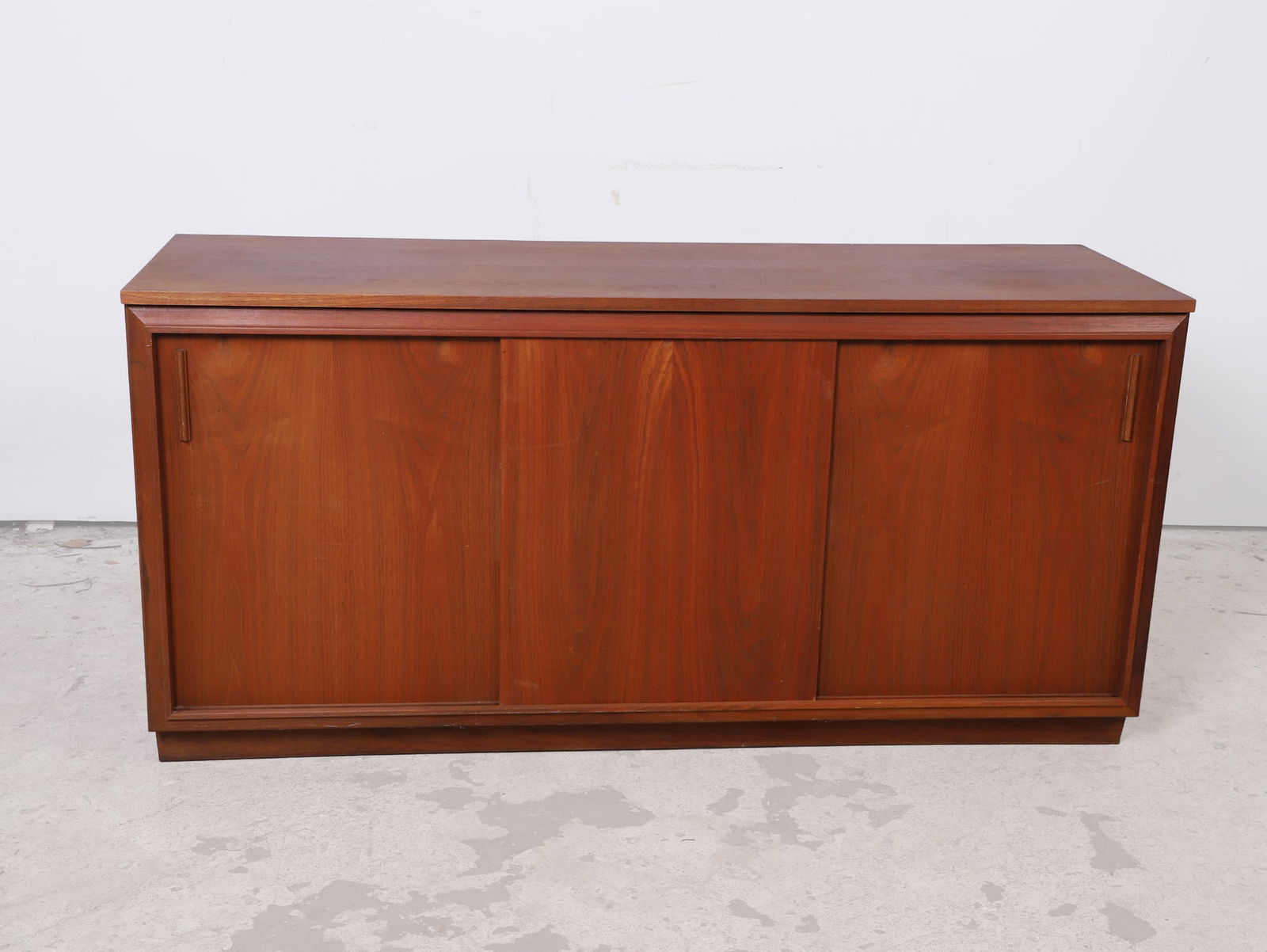 Barzilay MCM Hi-Fi Cabinet (1 of 15)