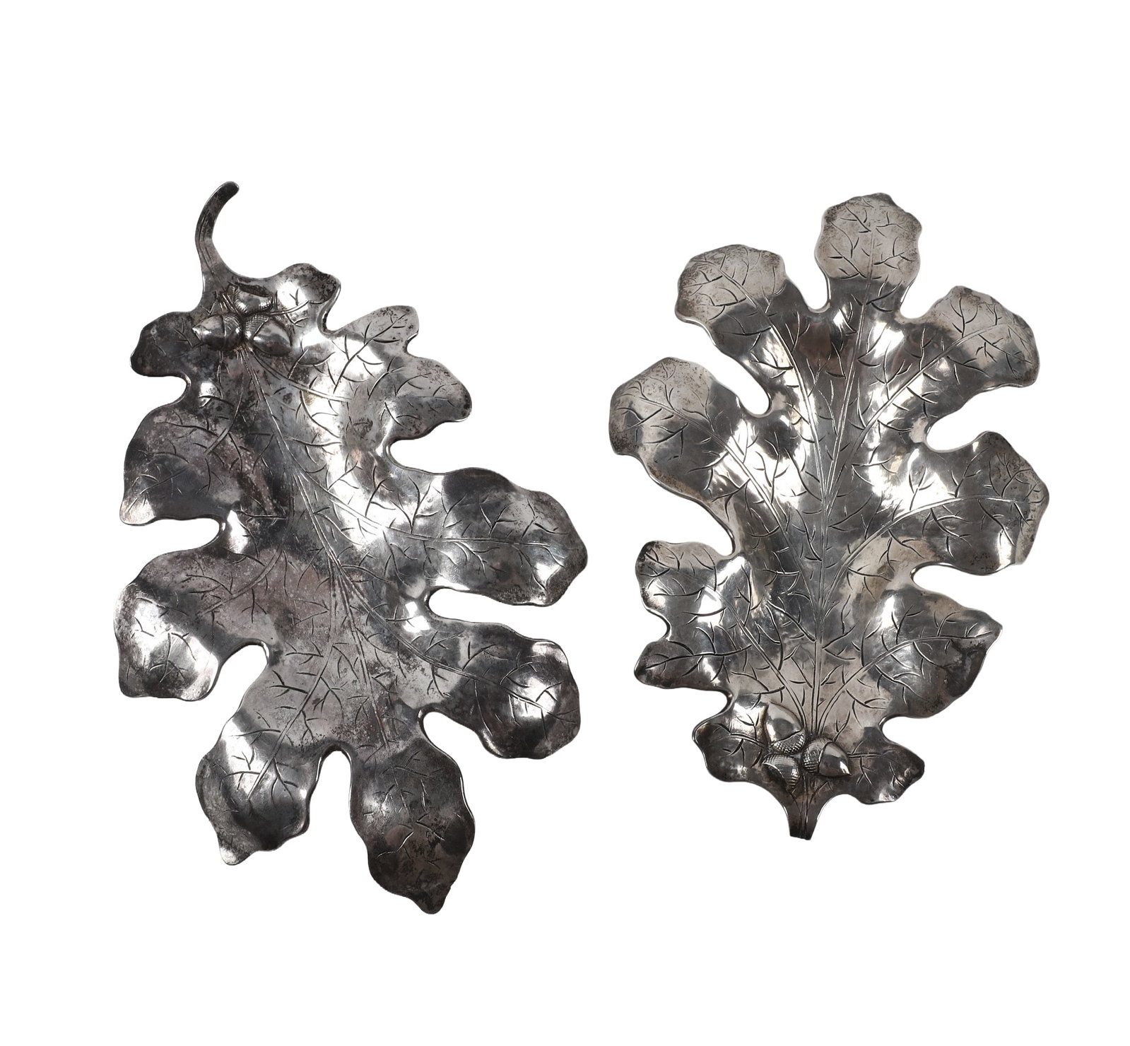 Pair of Sterling Silver Oak Leaf & Acorn Dishes (1 of 7)
