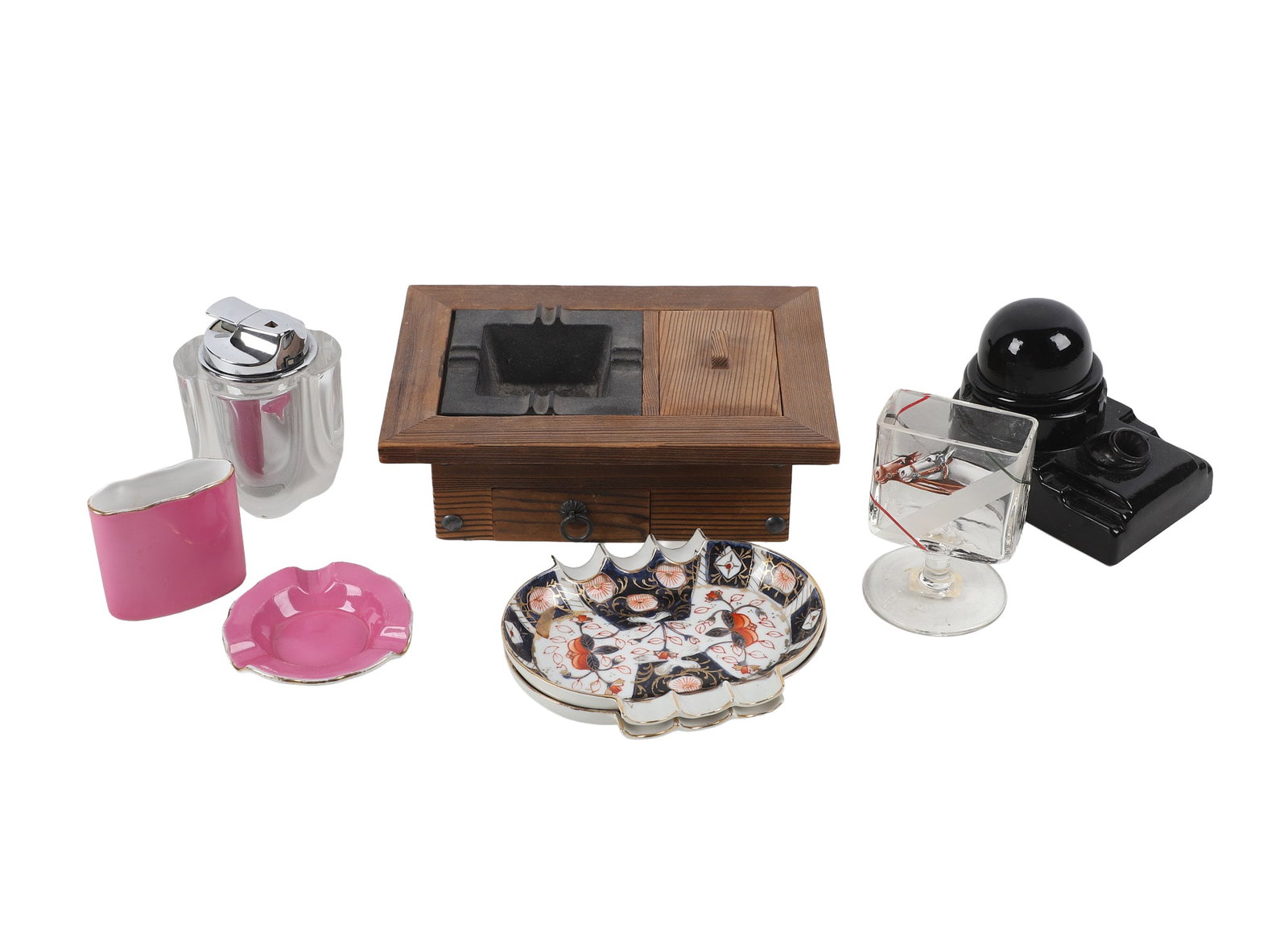 (8) Smoking & Desk Items (1 of 10)
