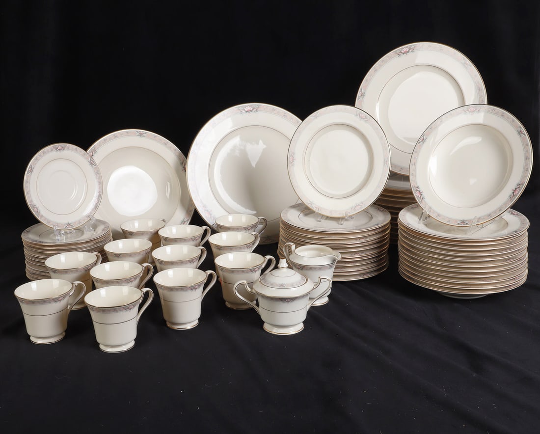 (63) Piece Mikasa Grandville Tableware (1 of 13)
