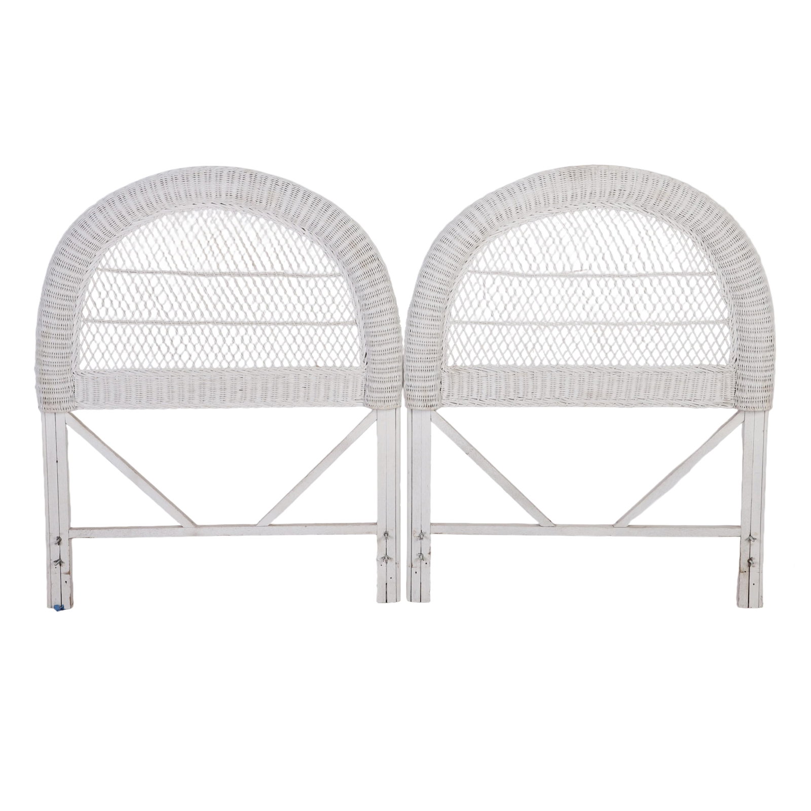 (2) Early 20th C Wicker Headboards: (2) Early 20th C Wicker Headboards (2) Bow top, twin sized wicker headboards. Perfect beach house, guest room decor. Size: each, 48" H x 39" W x 3" D.