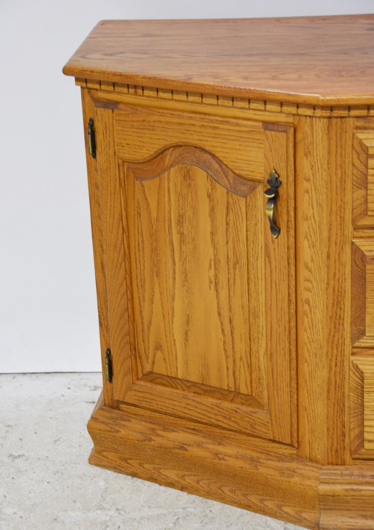 Oak Clipped Corner Sideboard - 4