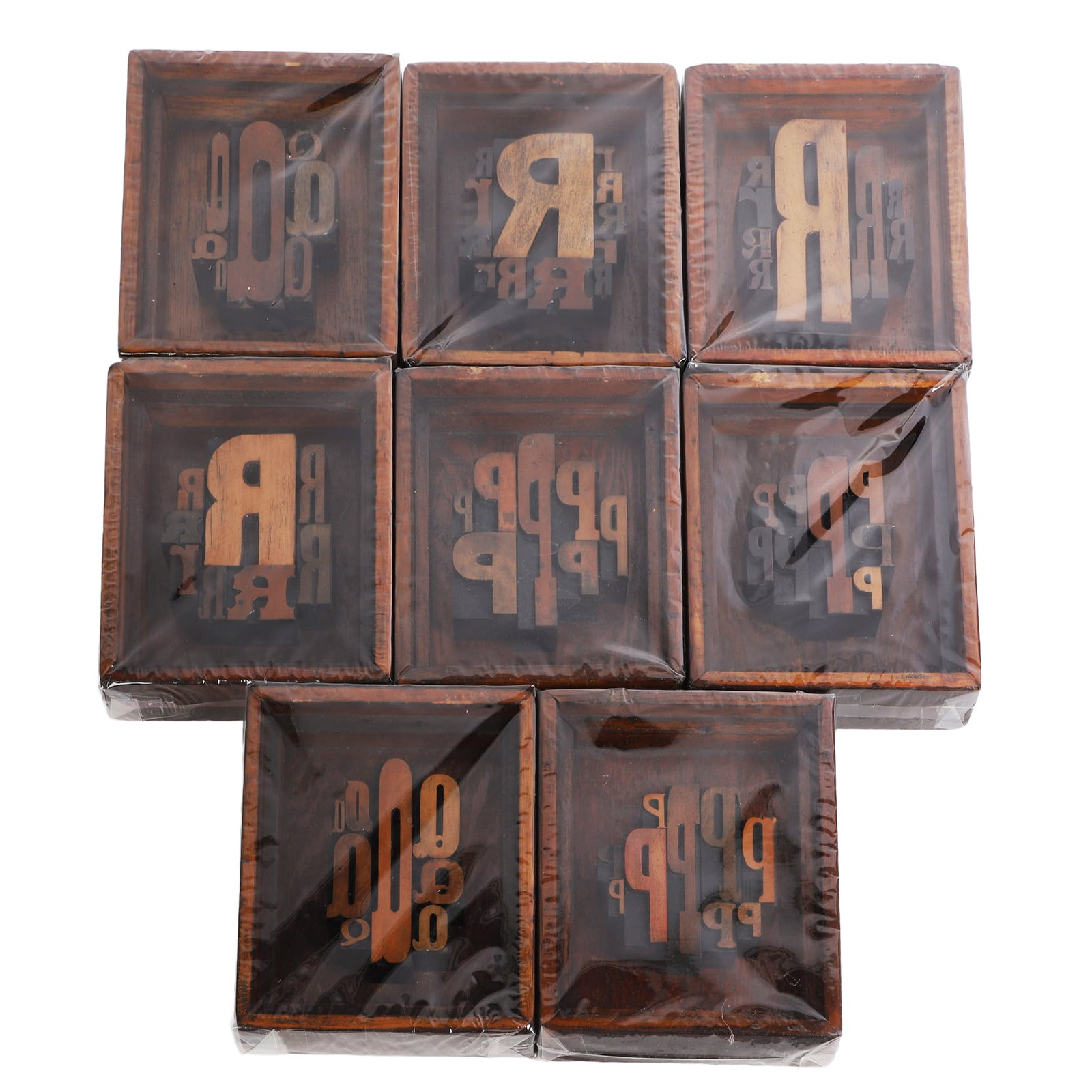 (8) NOS Typography Wall Art, P-R: (8) NOS Typography Wall Art, P-R (8) Lot of NOS typography sculptural wall art by Sy Blinn featuring letters of the alphabet P-R. Each 10" x 8".