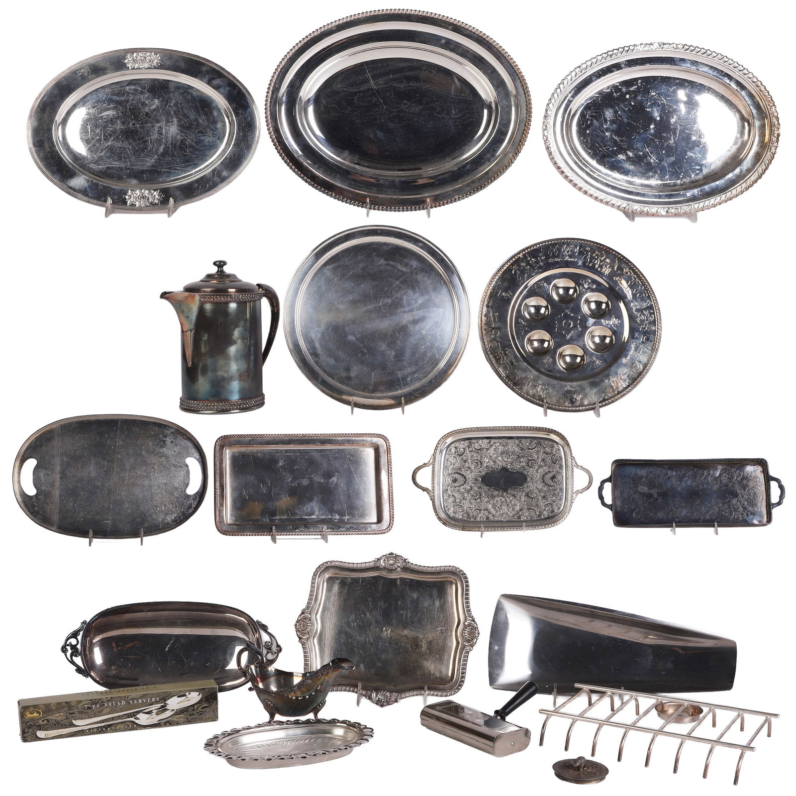 Generous Lot of Silverplated Articles: Generous Lot of Silverplated Articles