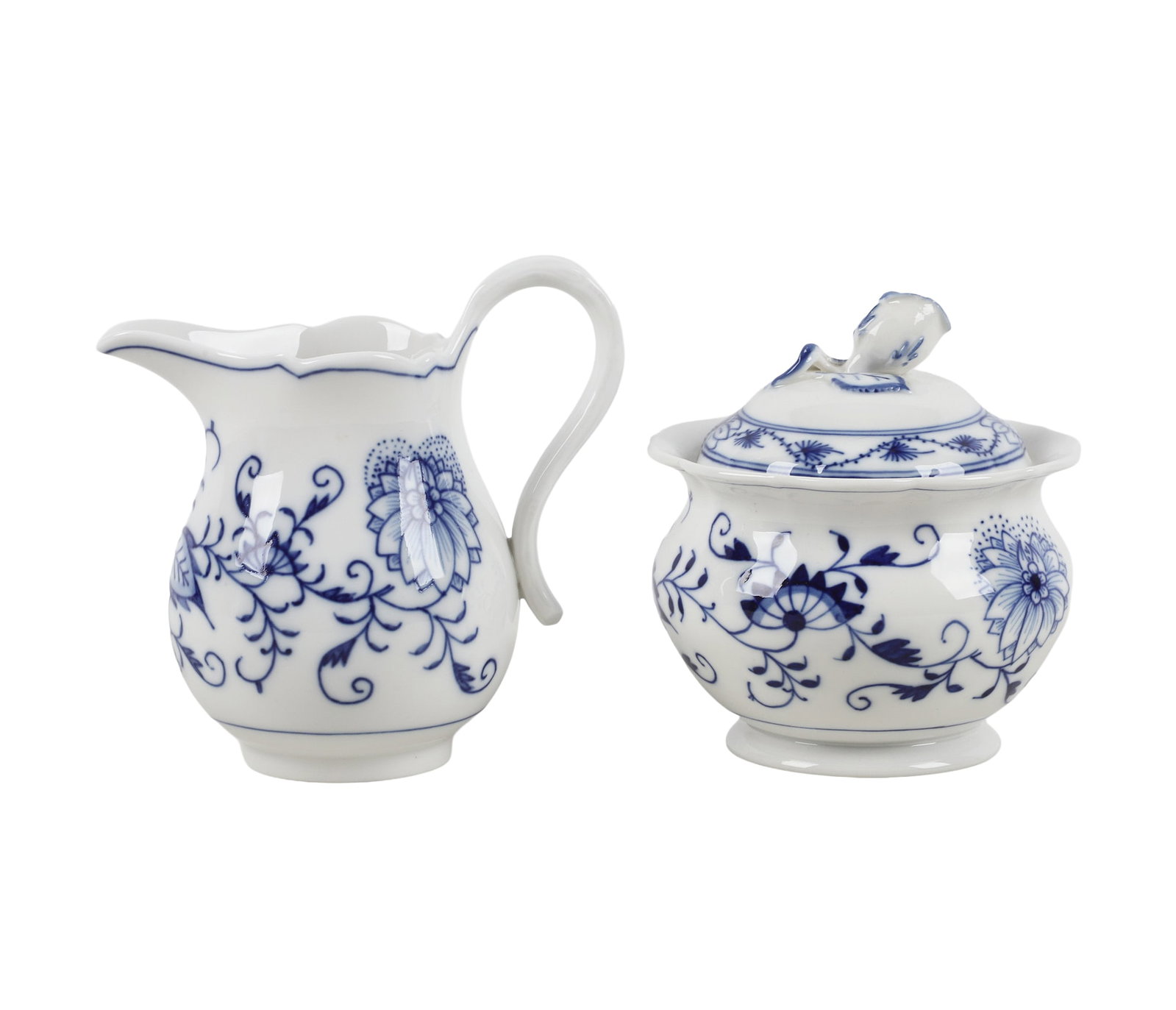 Meissen 'Blue Onion' Creamer & Sugar (1 of 8)