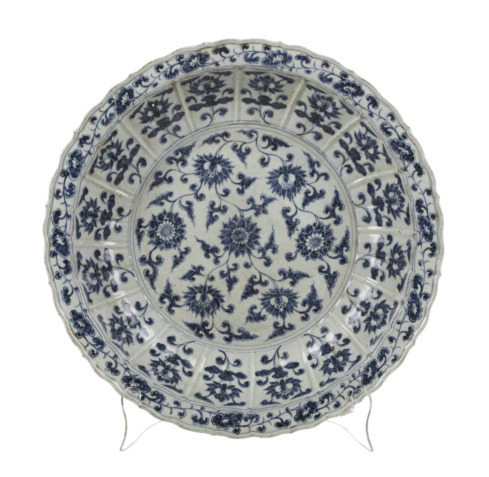 Chinese Blue & White Charger: Chinese blue & white charger plate/bowl, no makers marks. 18"W x 3 1/4"H