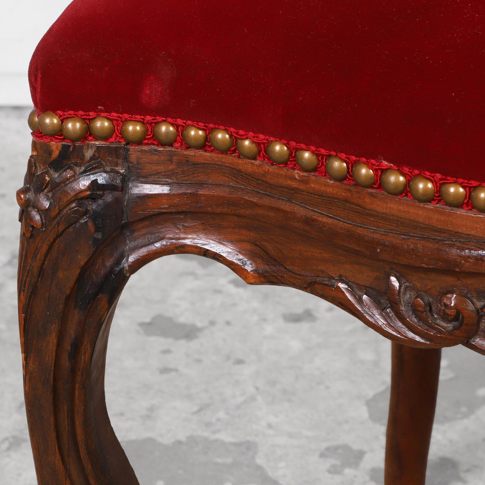 (7) Antique French Louis XV Style Carved Rosewood Dining Chairs - 10