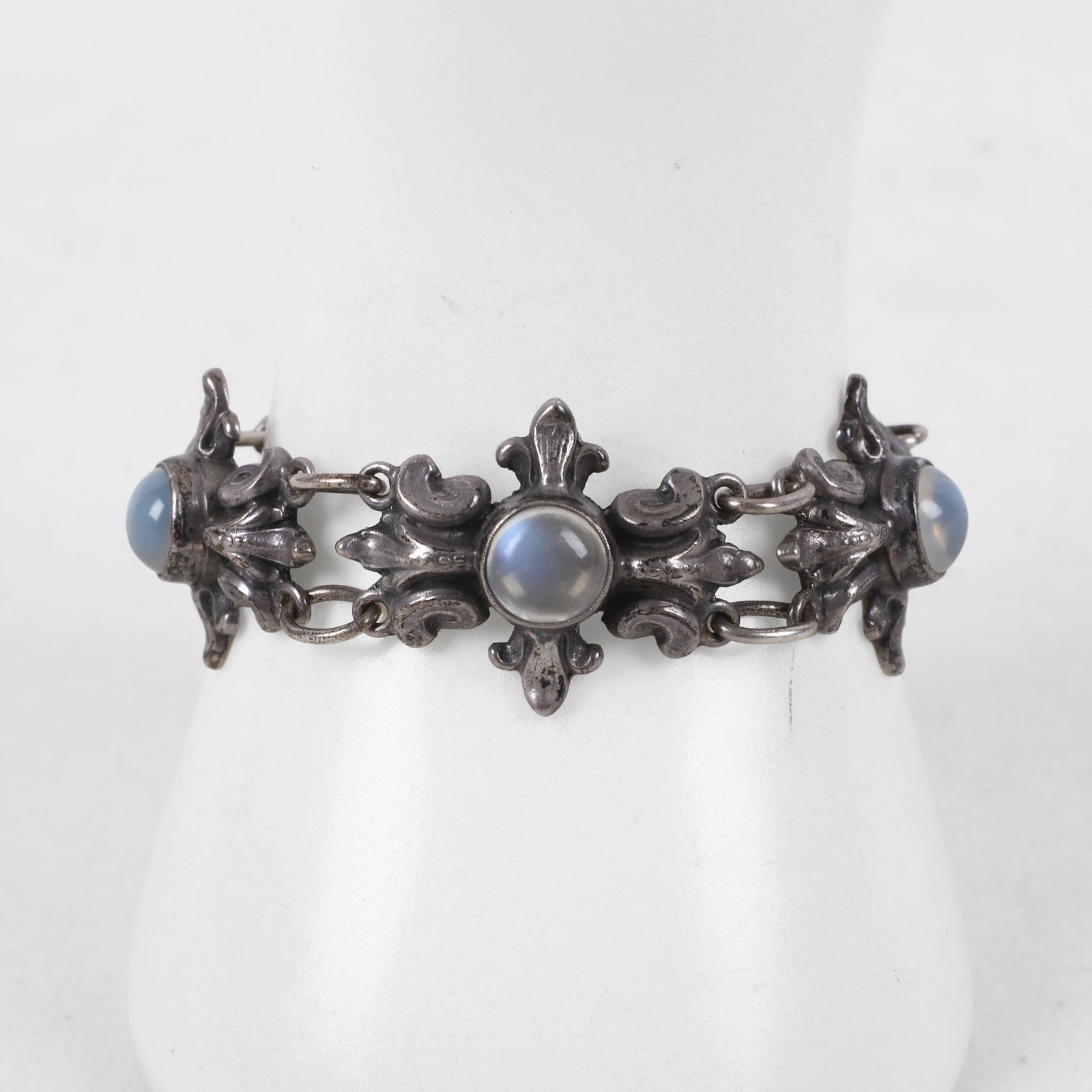 Sterling Silver G. Cini Moonstone Bracelet: Sterling Silver G. Cini Moonstone Bracelet, marked Sterling G Cini on clasp, 1.2 TO