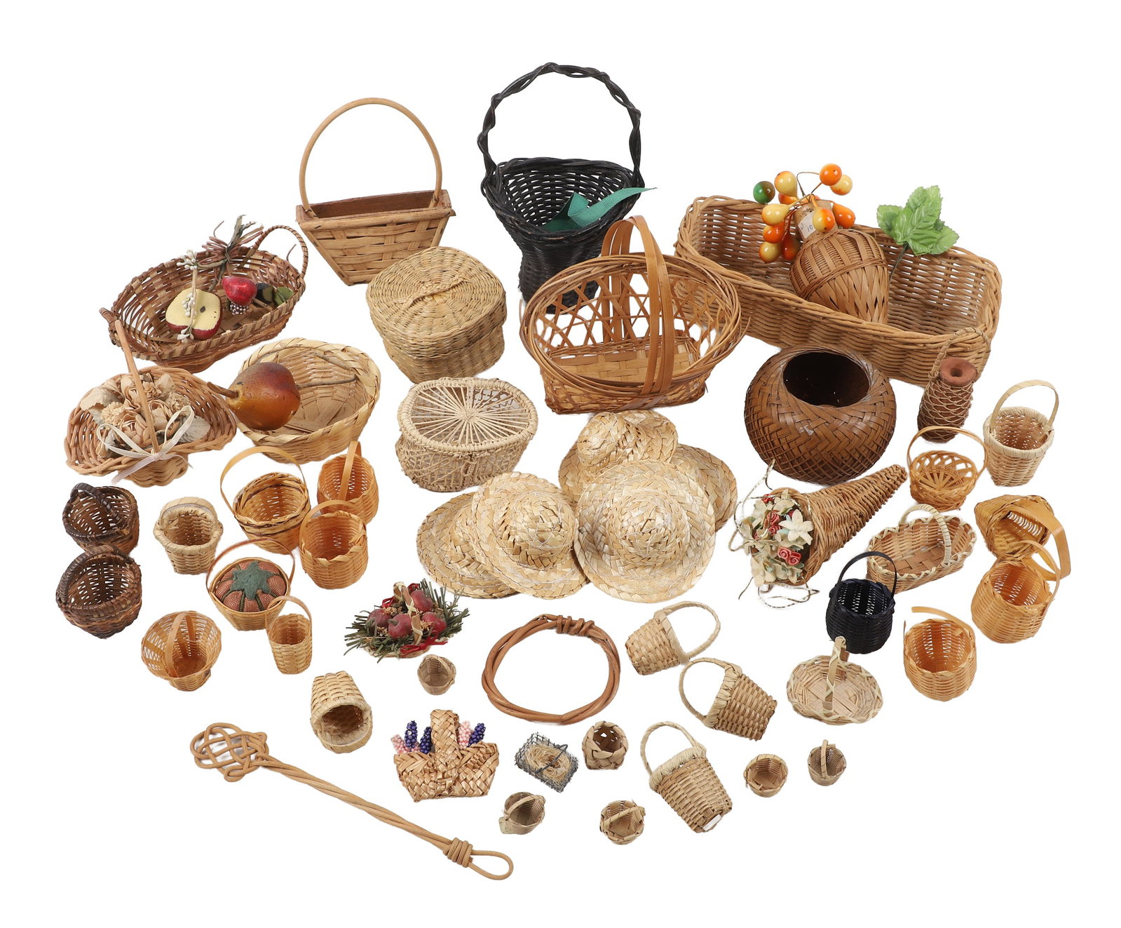 Lot of Miniature Wicker Baskets (1 of 8)