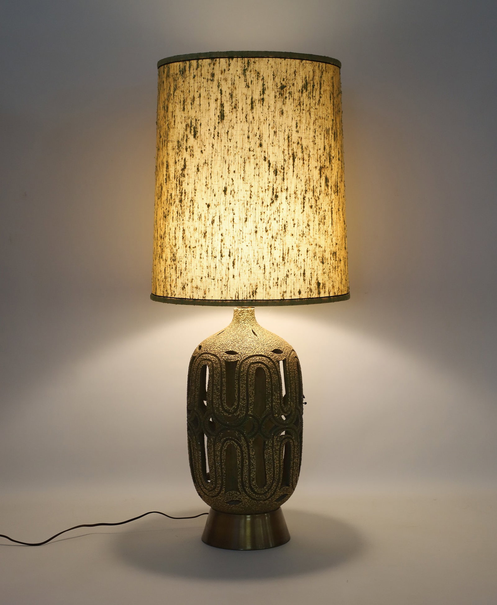 Honi Chilo Style Table Lamp - 6