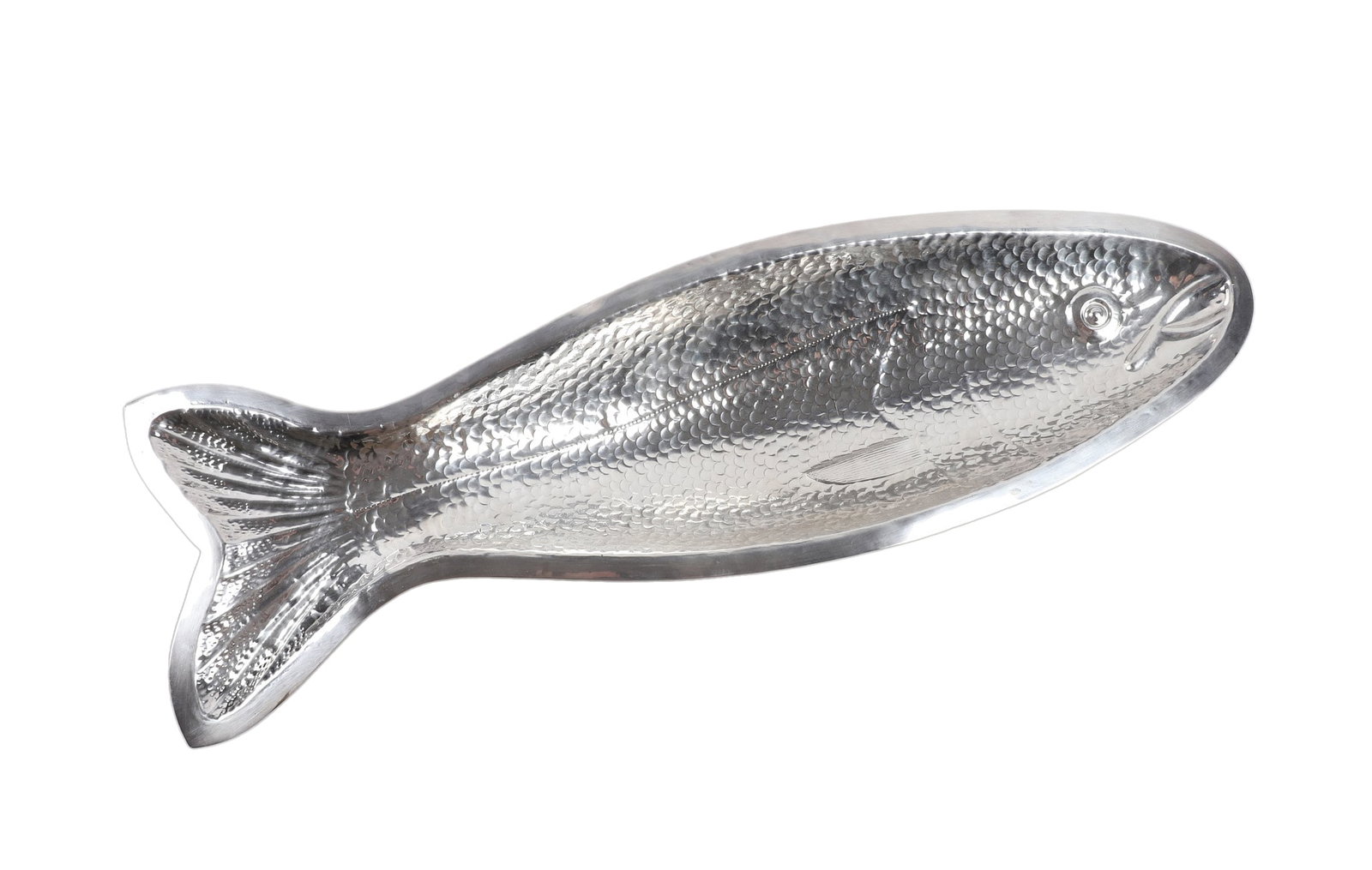 Baular Silver Fish Platter: Baular Silver Fish Platter Centerpiece figural hand chased silver platter in the form of a fish with detailed scales and features, round footed base, marked 'Baular' at the base. Very good condition.