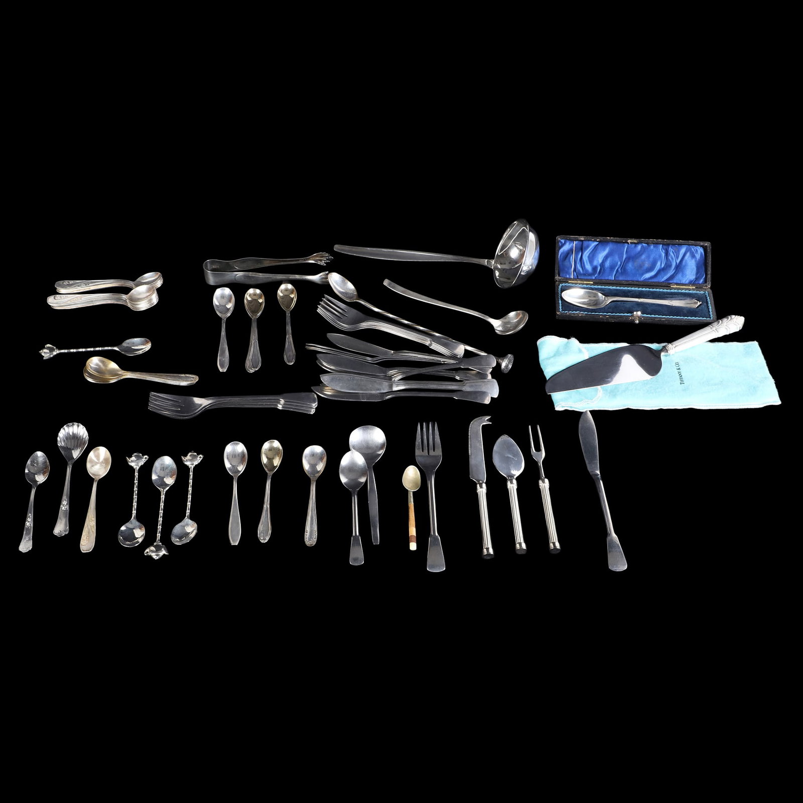 Mixed Silver / Plated Wares and Tiffany & Co Sterling "Palmette" Server.: Mixed Silver / Plated Wares and Tiffany & Co Sterling "Palmette" Server. Mixed collection of silver / plated wares as well as a Tiffany & Co sterling handle pie/cake server in the Palmette pattern. Ma