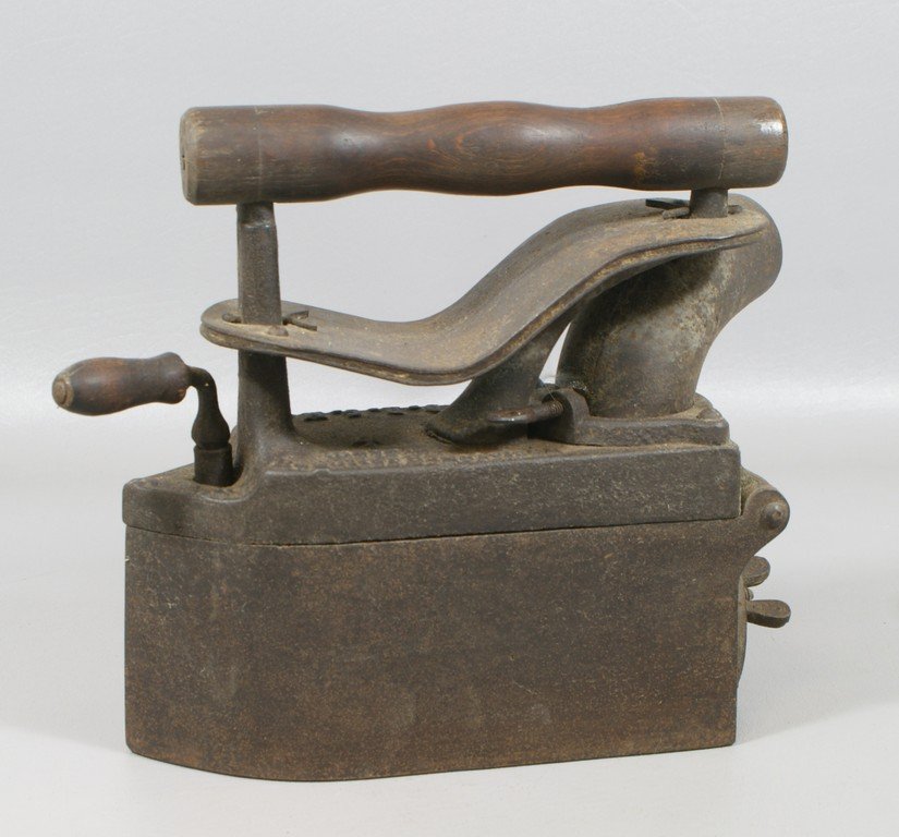 German huge tailors charcoal iron, 10" long, 9-1/4": German huge tailors charcoal iron, 10" long, 9-1/4" high