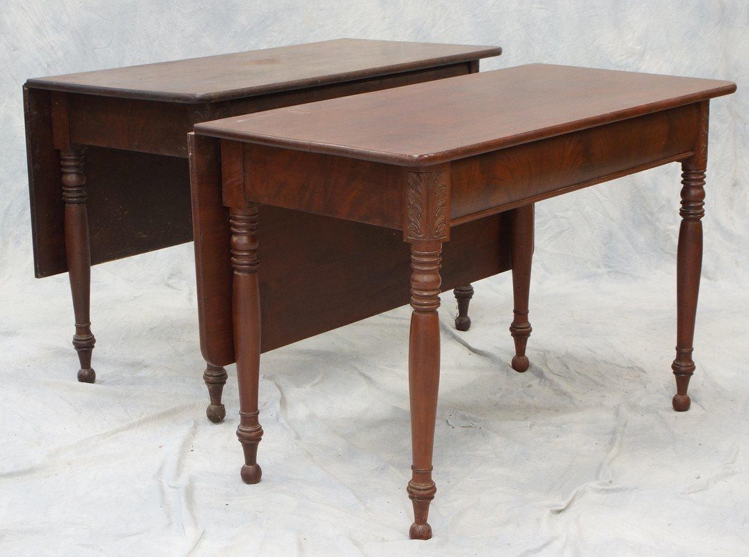 Pr mahogany Sheraton d/l banquet table ends, 43" w, 77": Pr mahogany Sheraton d/l banquet table ends, 43" w, 77" long extended, turned legs