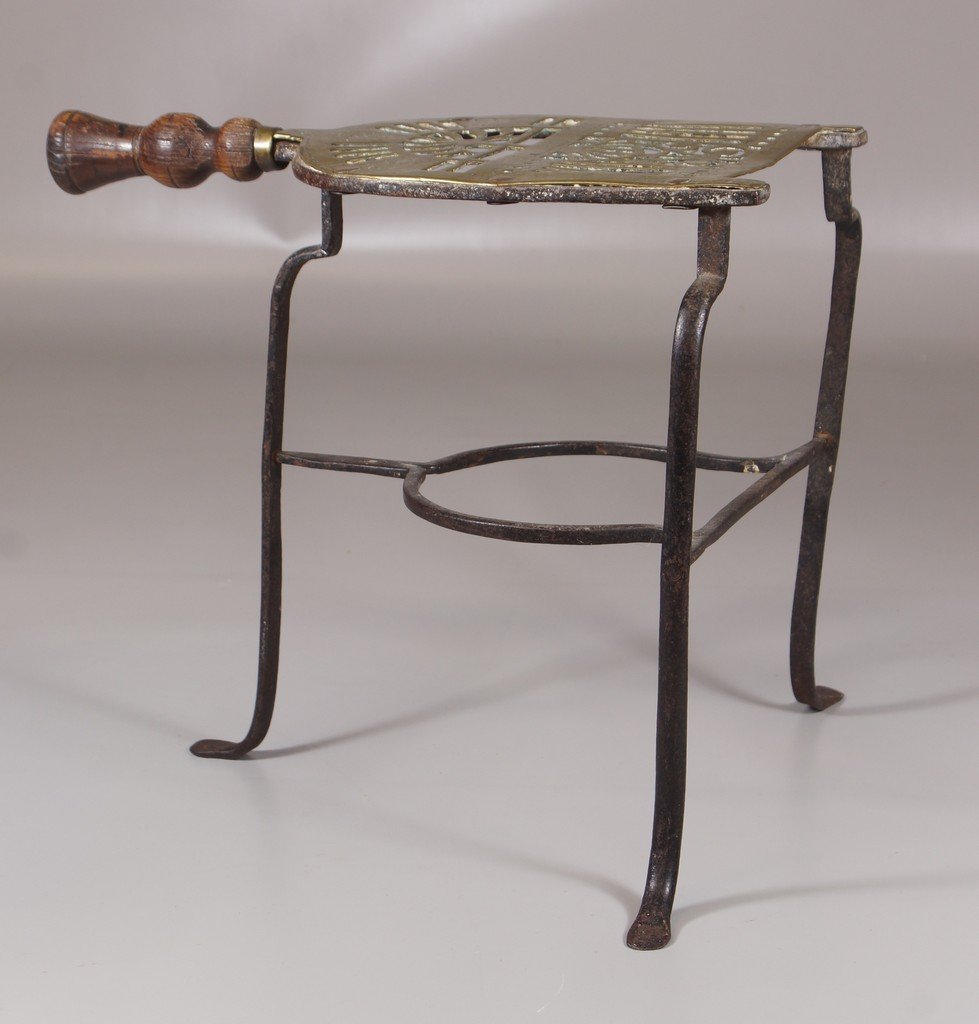 English Georgian brass & iron fireplace trivet, 11-1/2": English Georgian brass & iron fireplace trivet, 11-1/2" h x 13-1/2" d