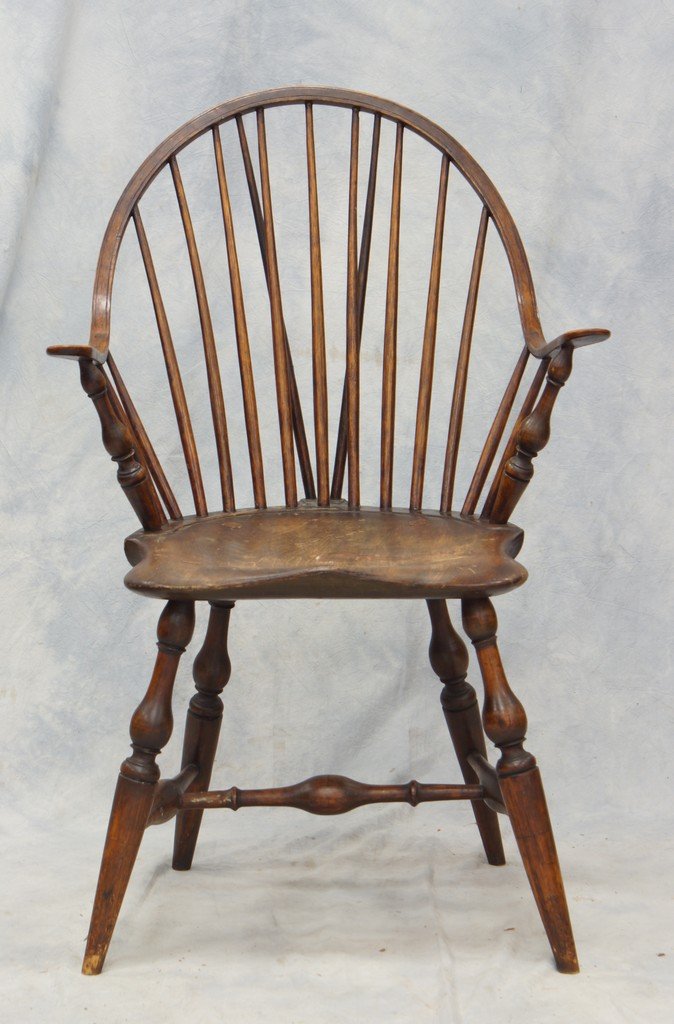 American Continuous Arm Bowback Windsor chair with: American Continuous Arm Bowback Windsor chair with braced 9 spindle back, unsigned, style of E.B. Tracey, late 18th century, 36-1/2" h, 17-1/2" seat saddle, 23-3/4" wide at arms, old refinish, no spli