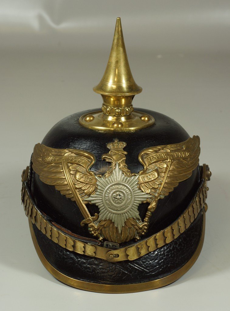 Imperial German Prussian leather pickelhaube, M1895,: Imperial German Prussian leather pickelhaube, M1895, scaled chin strap, generally excellent, with brown cover