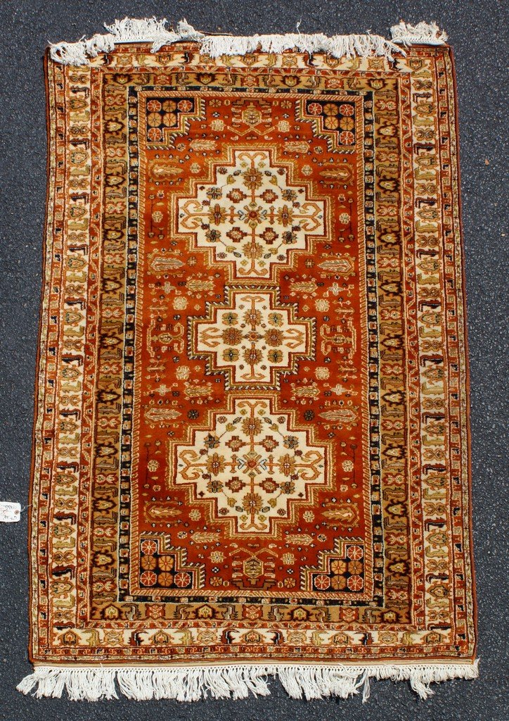 Turkish throw rug, 4' x 6': Turkish throw rug, 4' x 6'