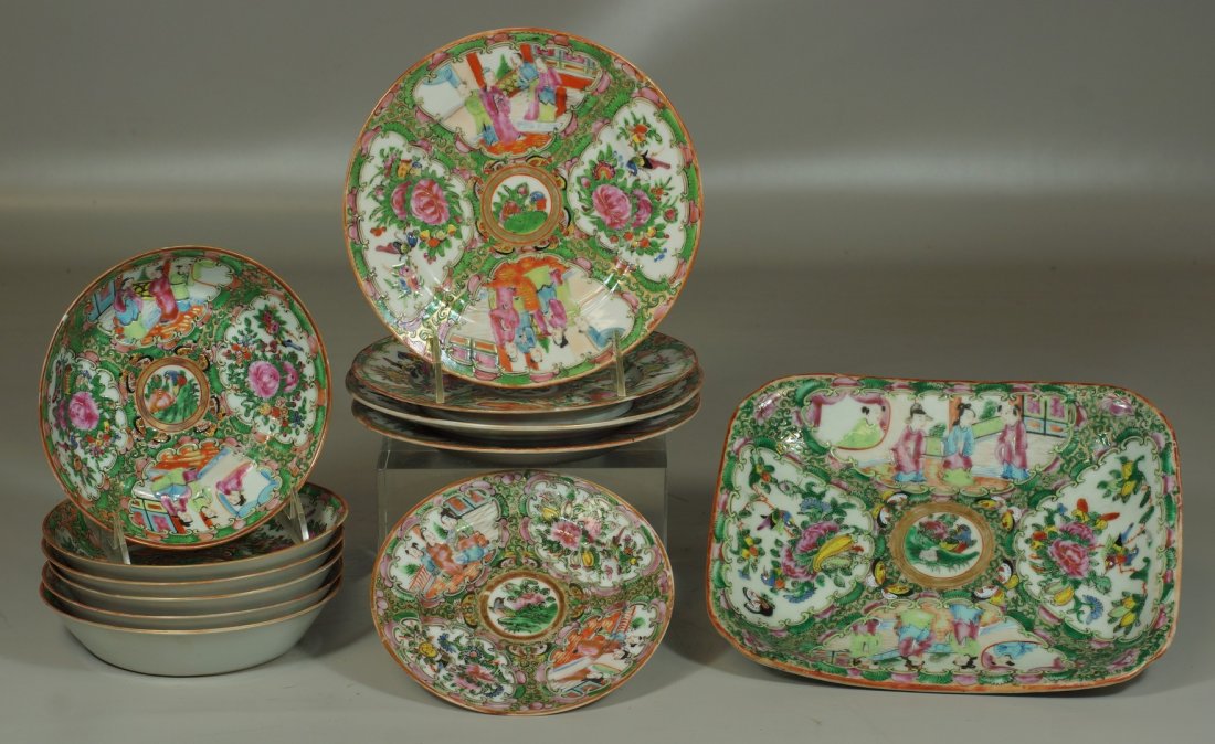12 pc Rose Medallion, c/o (6) 6" fruit bowls, (4) 7": 12 pc Rose Medallion, c/o (6) 6" fruit bowls, (4) 7" plates, 6" plate, rectangular tray, 9 1/4" x 7 1/2", a few small bottom chips, some paint loss to tray