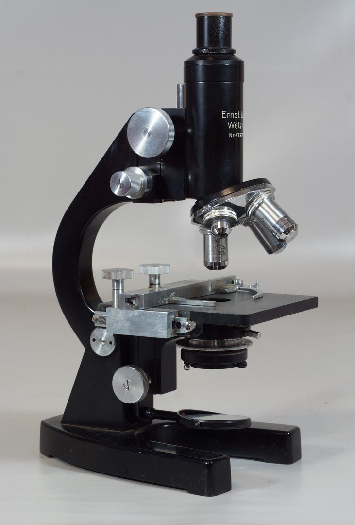leitz wetzlar microscope serial numbers