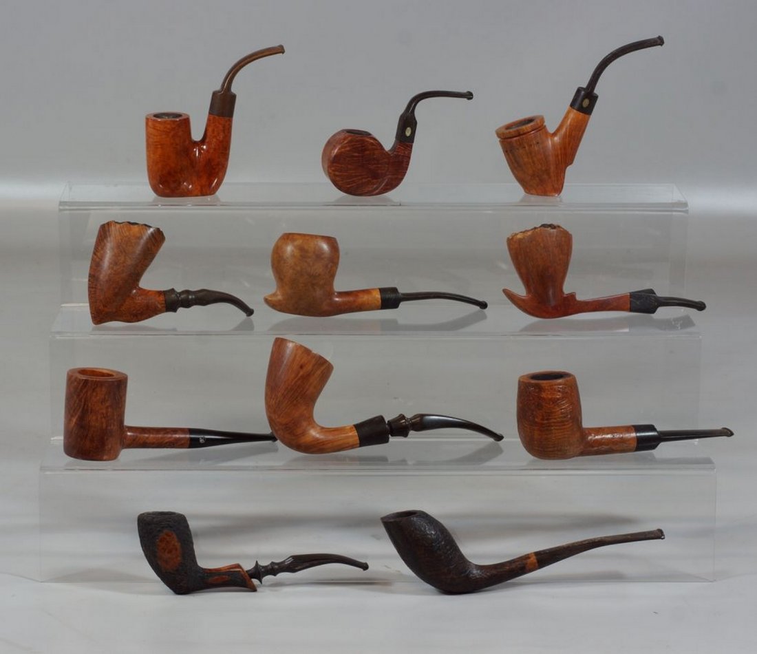 Tray lot of 11 pipes to include Horn type, Oom Paul: Tray lot of 11 pipes to include Horn type, Oom Paul type, Vest Pocket type and Poker type