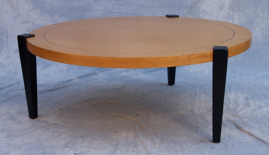 42" round decorator style 3legged coffee table with