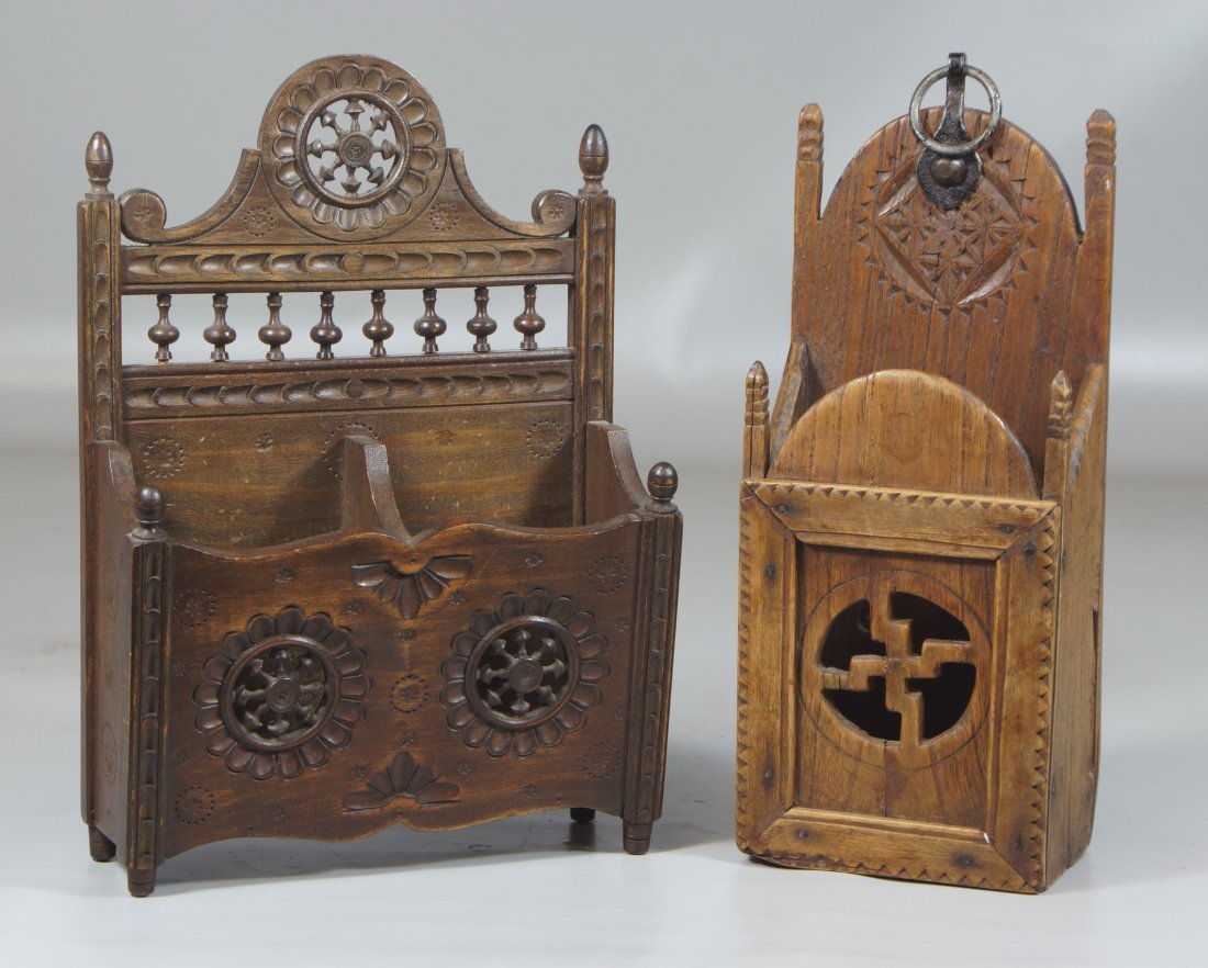 Pr carved wood wall pockets, tallest 11 1/2": Pr carved wood wall pockets, tallest 11 1/2"
