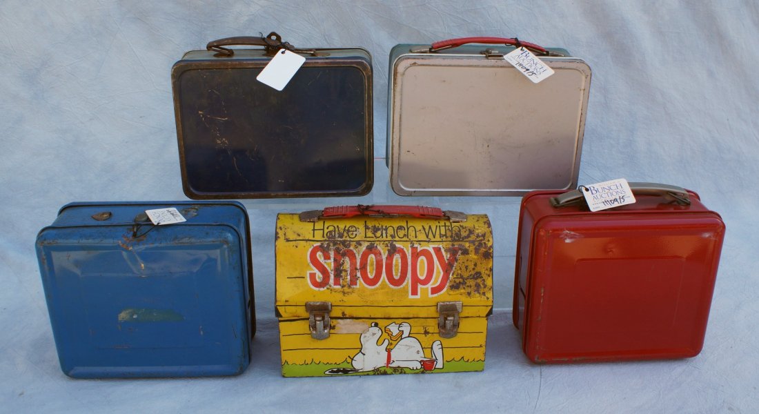 5 Tin lunch boxes, to include: Have Lunch with Snoopy,: 5 Tin lunch boxes, to include: Have Lunch with Snoopy, and 4 unmarked blue, green, red, silver
