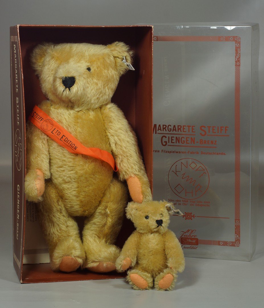 LE Steiff Mama and Baby Bear, Gold, 14", script brass: LE Steiff Mama and Baby Bear, Gold, 14", script brass ear button, white ear tag, c 1981, Ribbon (orange), COA