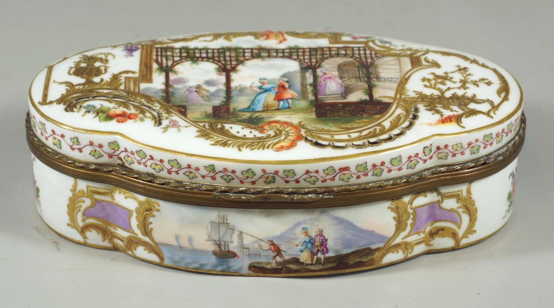 Large Continental porcelain dresser box, romantic: Large Continental porcelain dresser box, romantic garden scene, 8 1/2" x 5 1/2" x 2 1/4" h