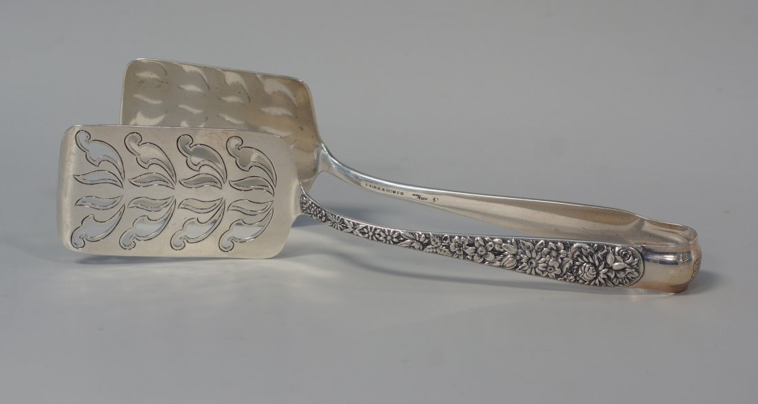 S Kirk & Sons repousse tomato server, 9" l, 5.89 TO: S Kirk & Sons repousse tomato server, 9" l, 5.89 TO
