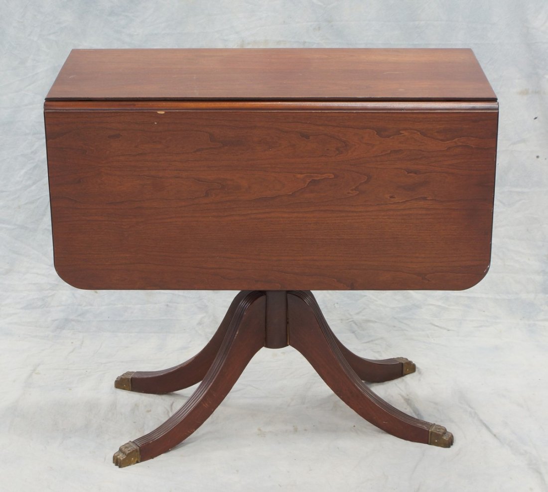 Mahogany Duncan Phyfe style drop leaf table, 32" l, 14: Mahogany Duncan Phyfe style drop leaf table, 32" l, 14 1/2" w, 20th c