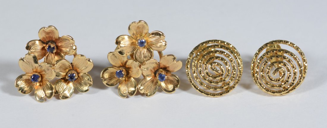 2 pr 14K YG earrings, floral w/3 colored stones,: 2 pr 14K YG earrings, floral w/3 colored stones, spiral, 4.6 dwt