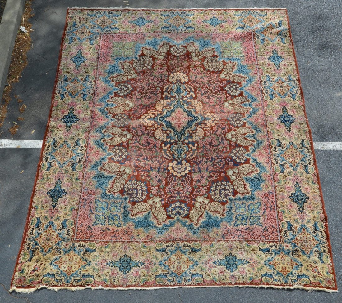 8'10" x 12' Tabriz Carpet, wear through middle: 8'10" x 12' Tabriz Carpet, wear through middle