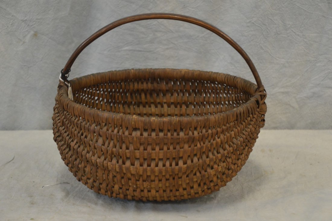 Pennsylvania buttocks basket, oak splint, great patina, (1 of 3)