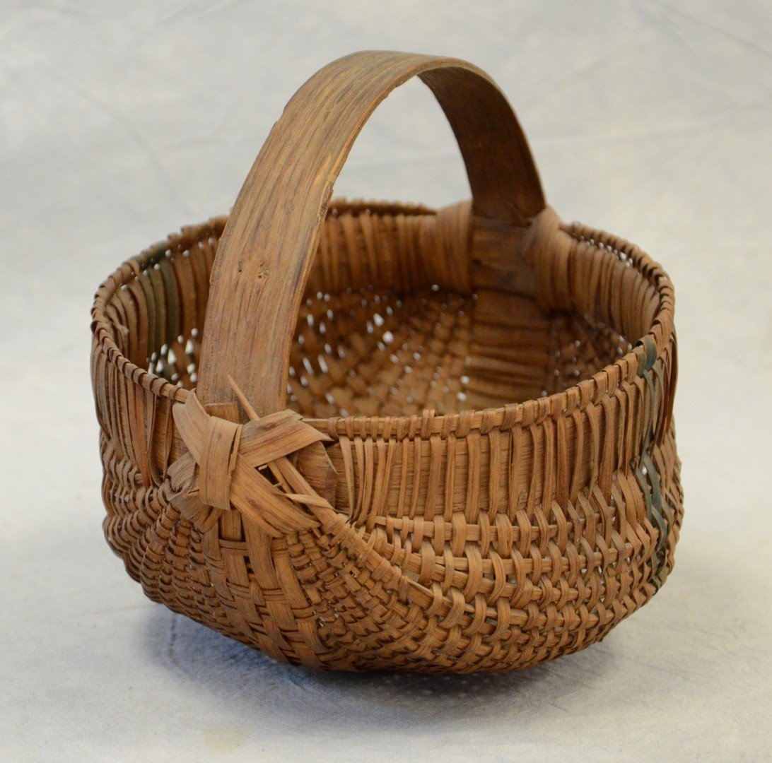 Virginia round bottom blue & natural splint basket, (1 of 3)