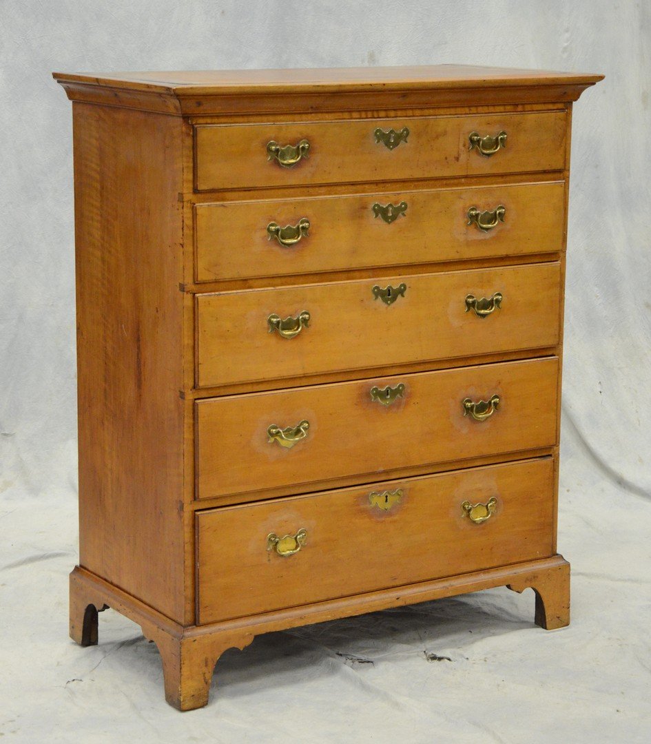 Figured maple New England 5 drawer Chippendale tall (1 of 1)