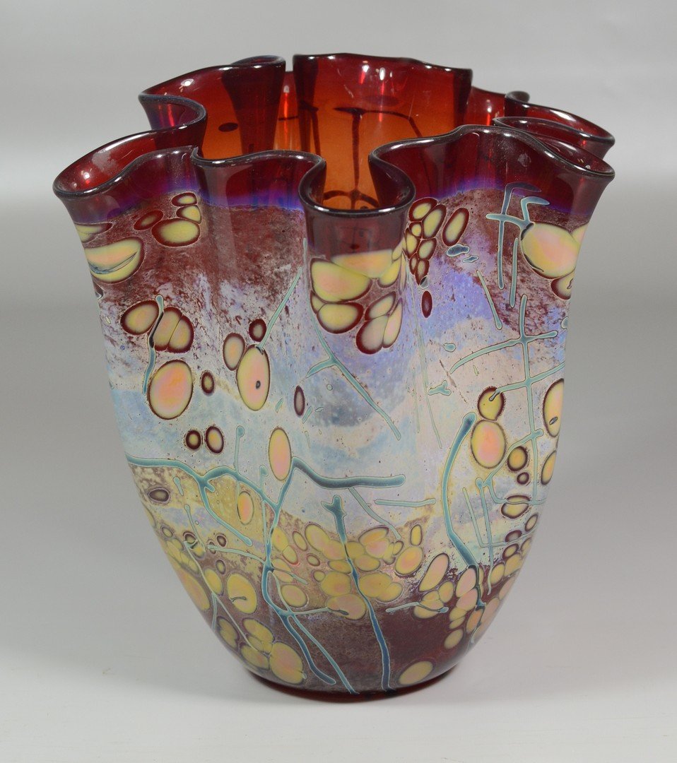 Contemporary art glass handkerchief vase, signed: Contemporary art glass handkerchief vase, signed Bendsumer, 11" h