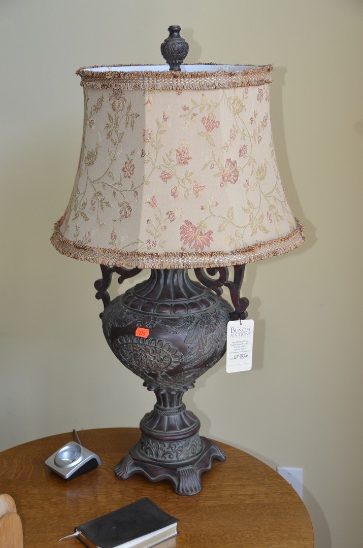 Pair of bronze colored Victorian style table lamps with (1 of 2)