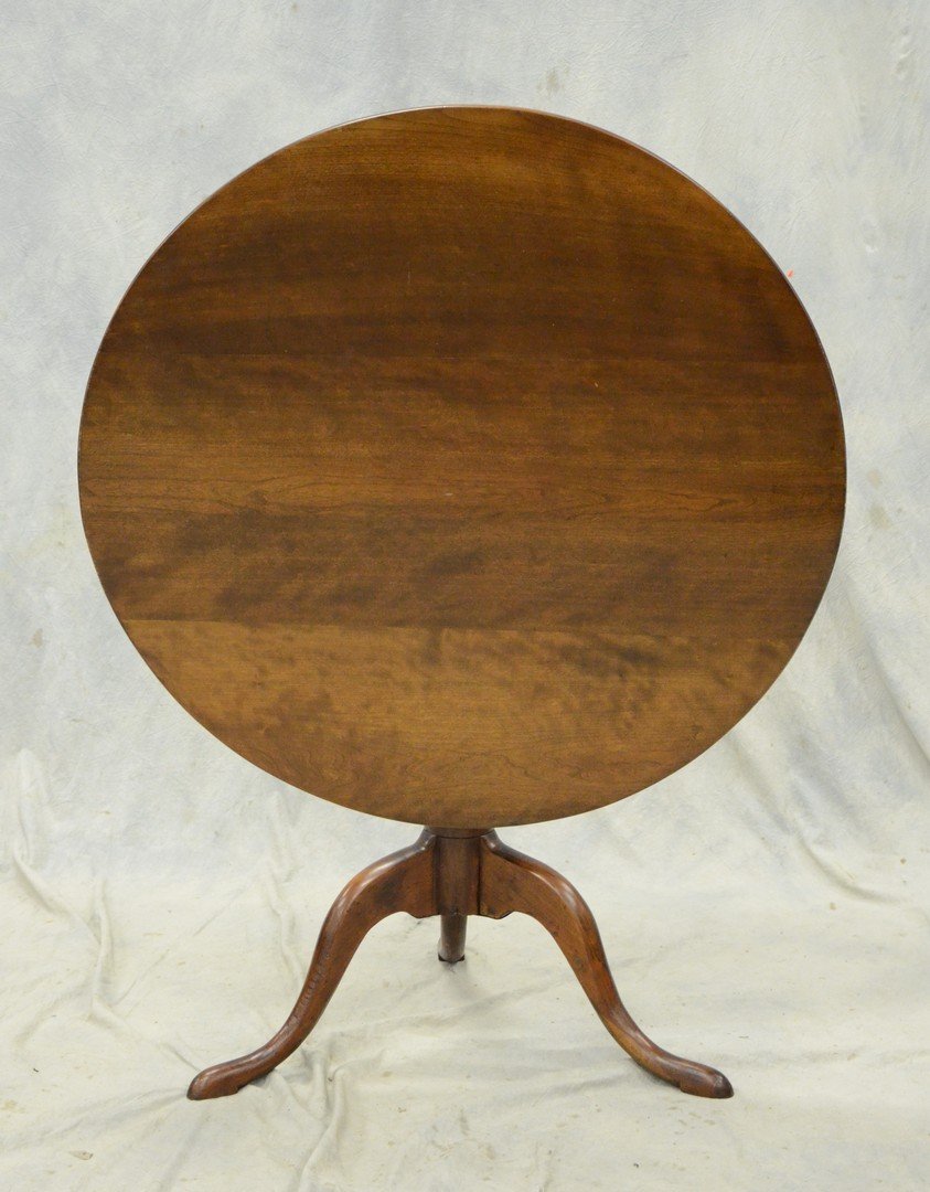 Cherry Queen Anne tilt top tea table, baluster turned (1 of 3)