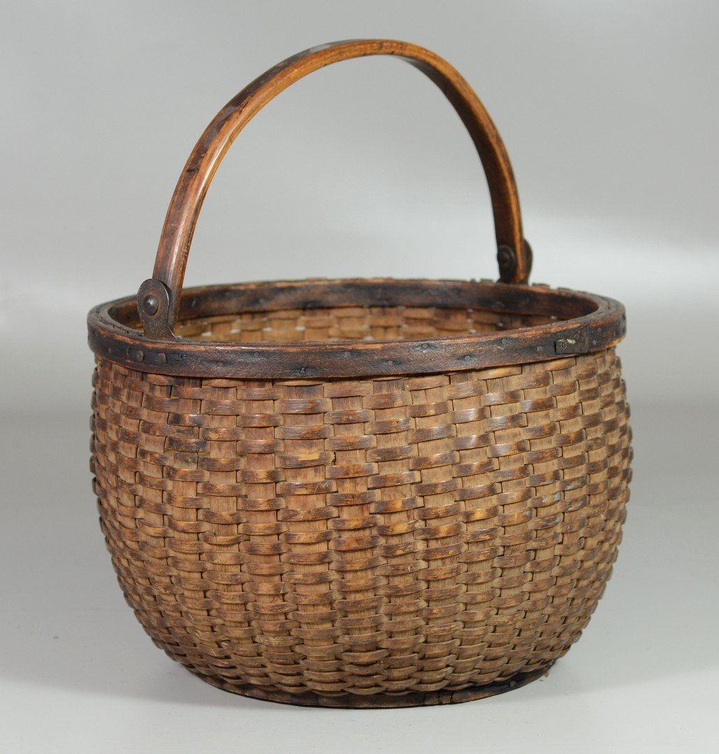 Tightly Woven Splint Basket with Swing Handle, good (1 of 3)