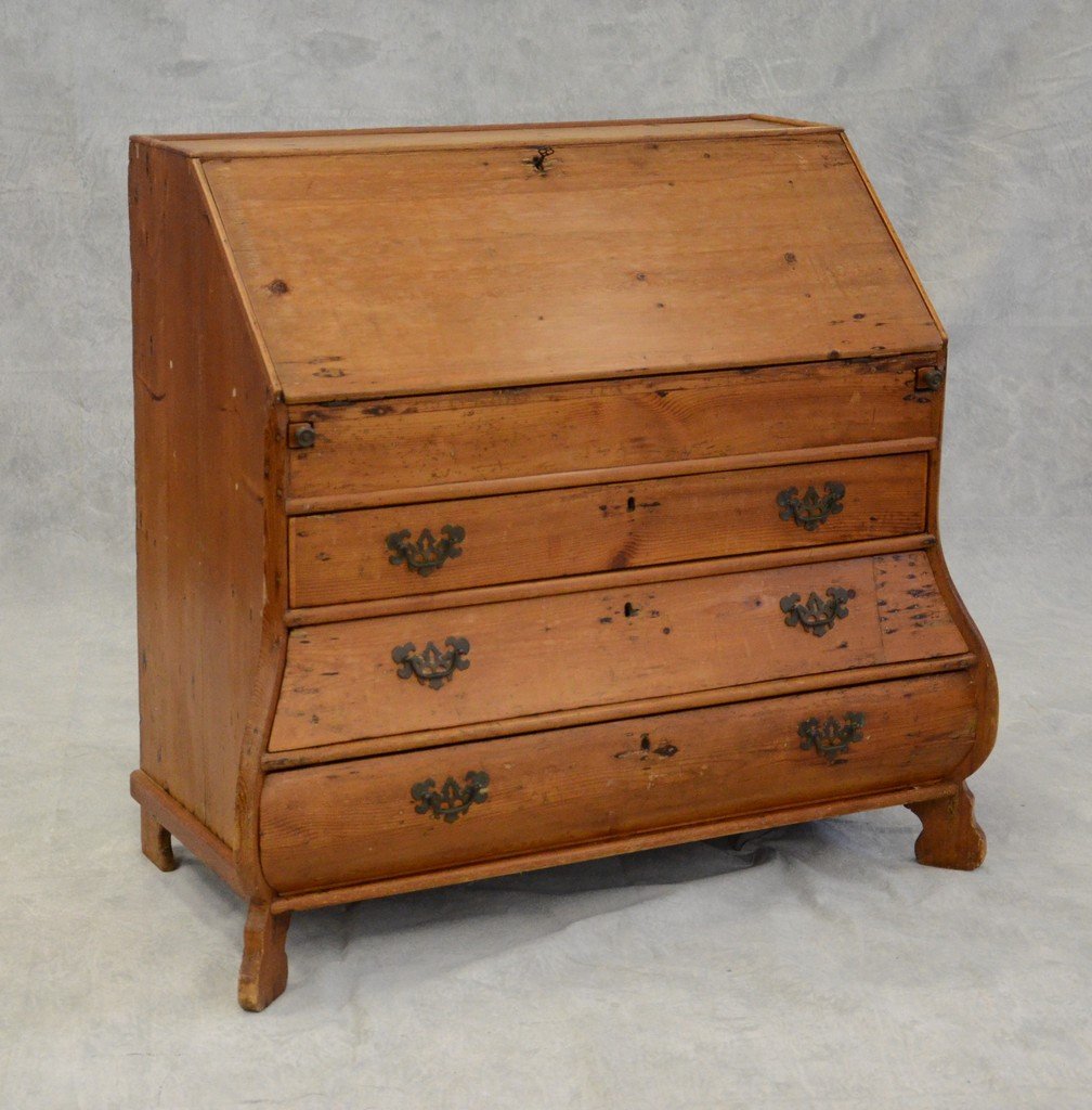 Pine Dutch slant front desk with bombe base, interior (1 of 3)