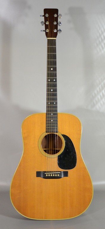CF Martin Model D-28 acoustic guitar, spruce top, rosew (1 of 6)