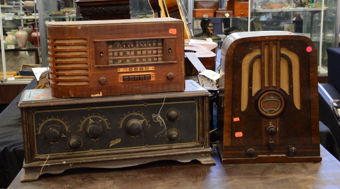 (3) table model radios (1 of 1)