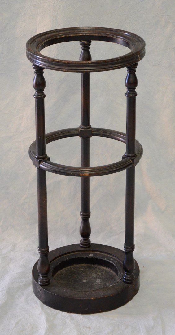 Round walnut Victorian umbrella stand, metal insert (1 of 1)