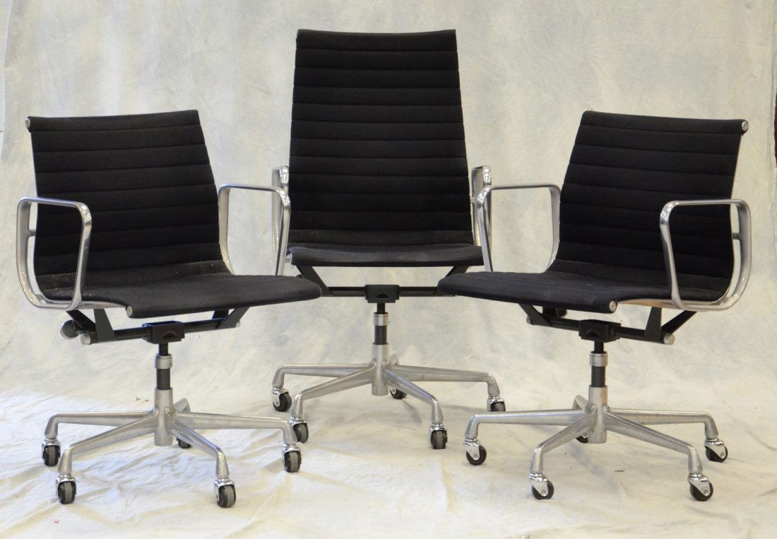 3 Herman Miller black and chrome swivel office chairs, (1 of 2)