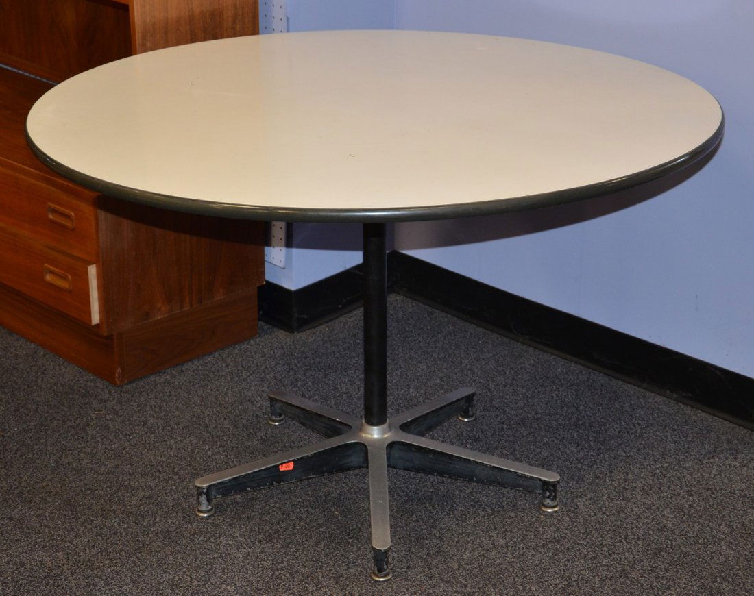 George Nelson for Herman Miller round dining room: George Nelson for Herman Miller round dining room table, 5 leg metal pedestal base, 45" diameter, with paper label