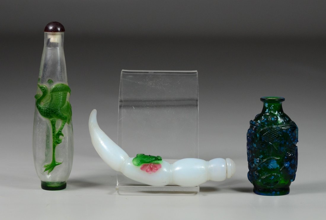 (3) Carved Peking glass Chinese snuff bottles, green on (1 of 2)