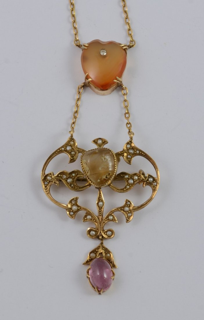 Antique Gold Necklace with a Diamond-Set Heart-Shaped (1 of 2)